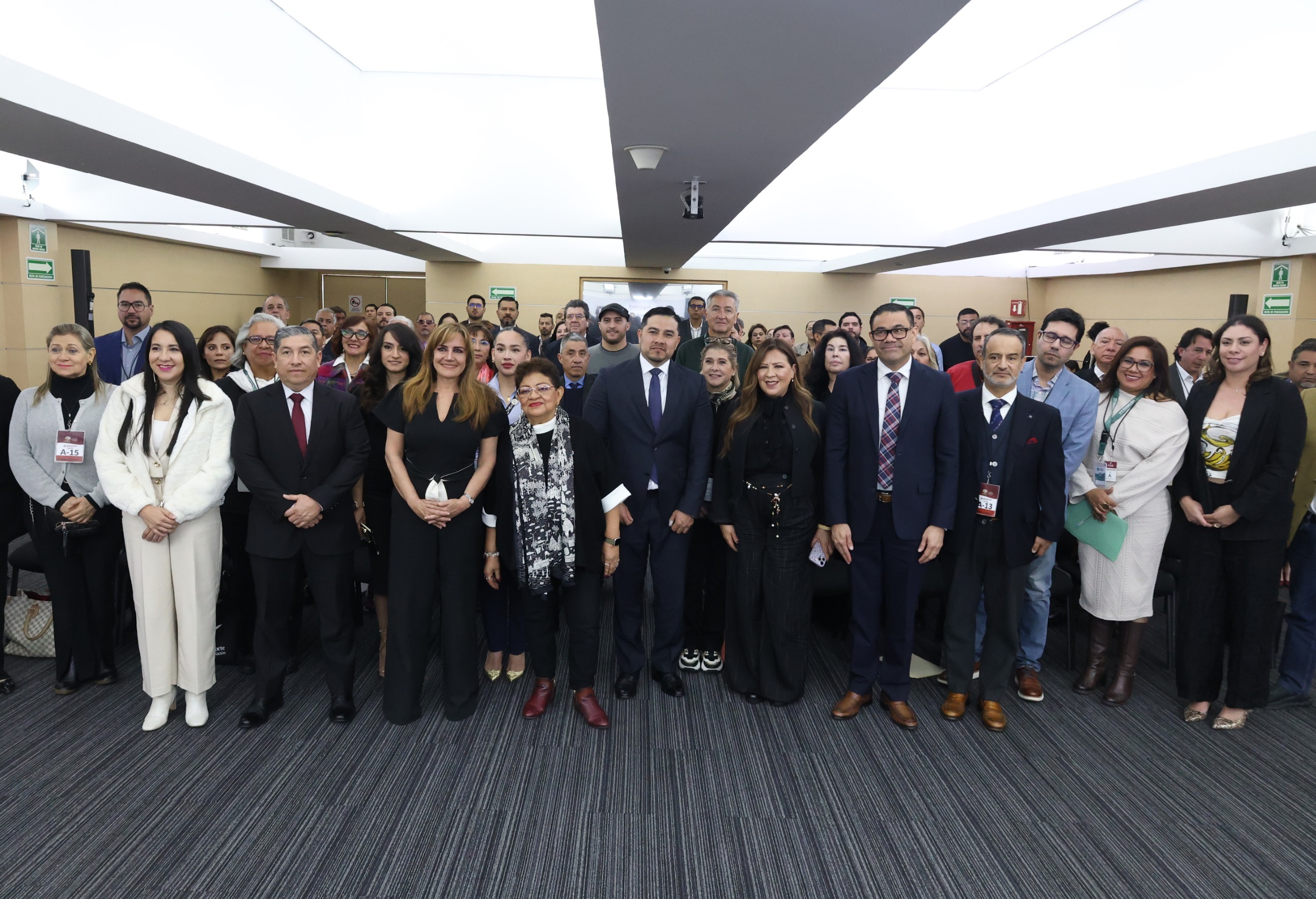 Integrantes del Observatorio de Seguridad Ciudadana durante reunión de trabajo al inicio de 2026